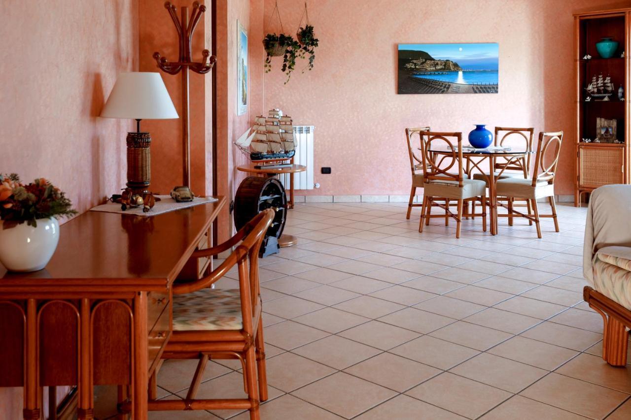 Le Terrazze Apartment Реканати Екстериор снимка