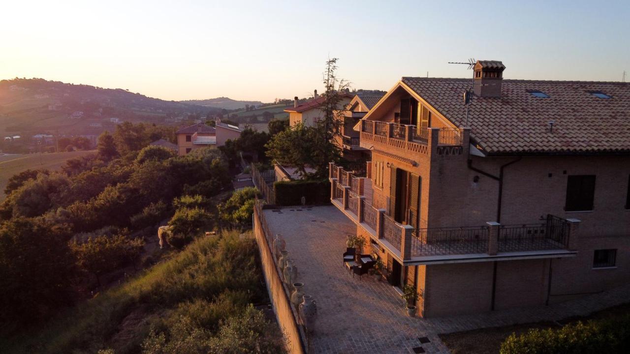 Le Terrazze Apartment Реканати Екстериор снимка