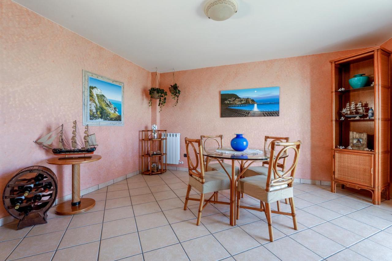 Le Terrazze Apartment Реканати Екстериор снимка